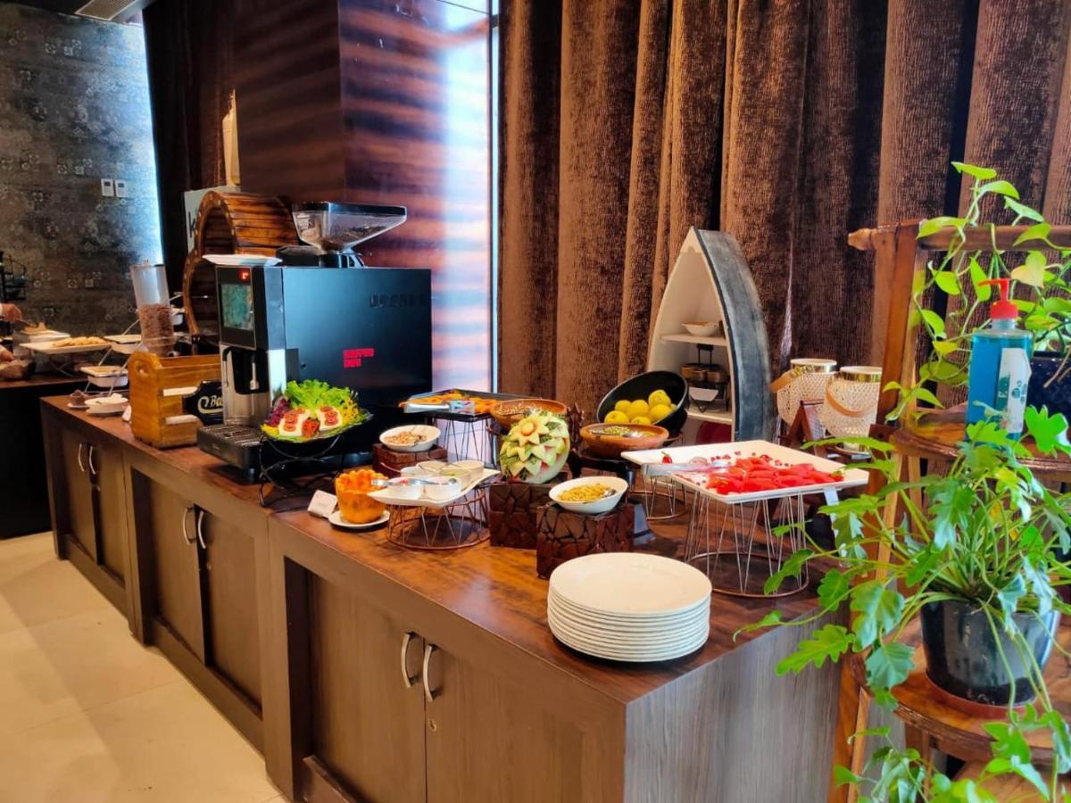 Comfort Hotel Vista Lucknow Luaran gambar